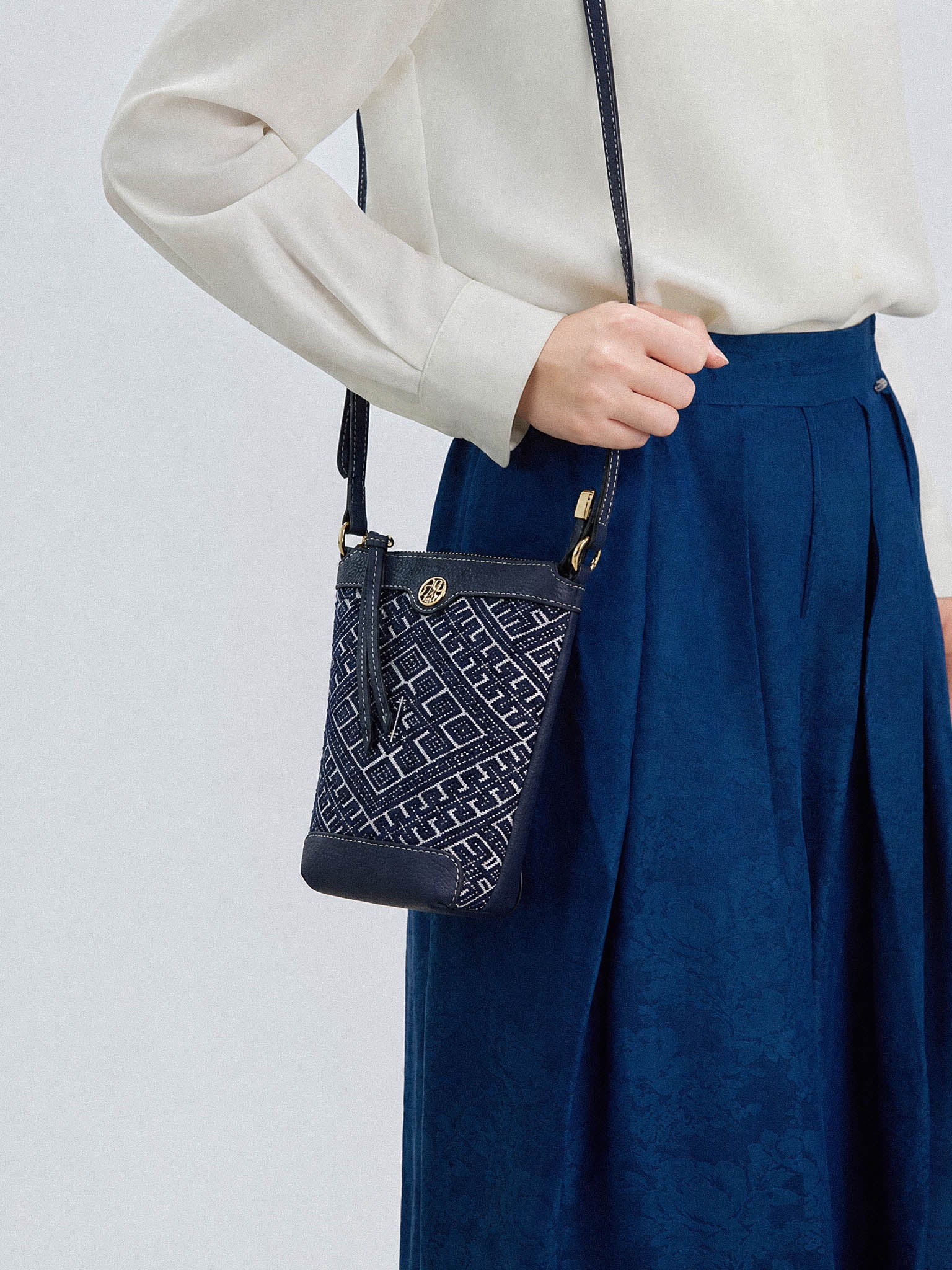 "Azure Bloom" Song Brocade Mini Bag | Midnight Sapphire Edition