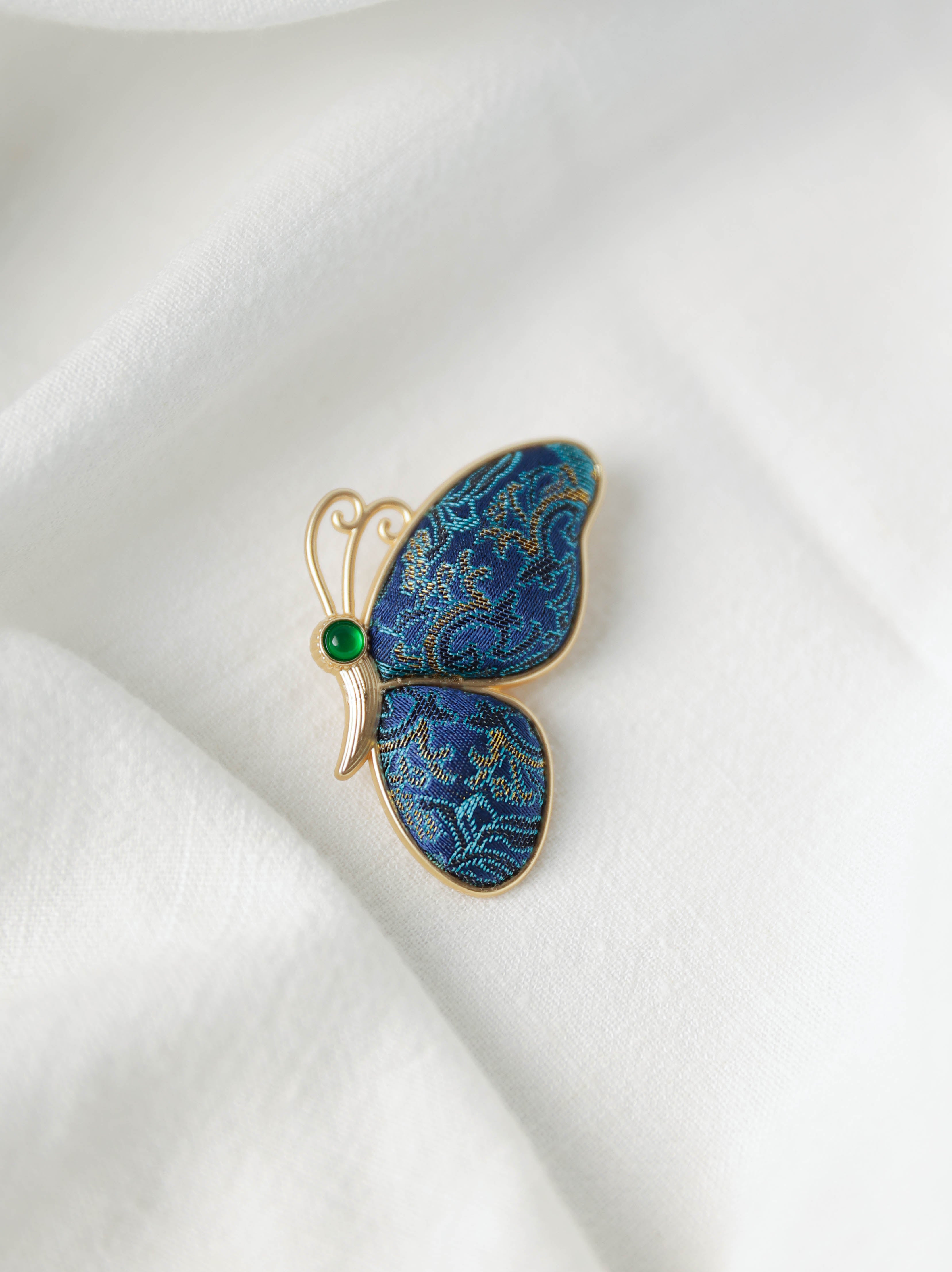 Song Brocade Butterfly Brooch: A Wearable Masterpiece in Silk & Gold