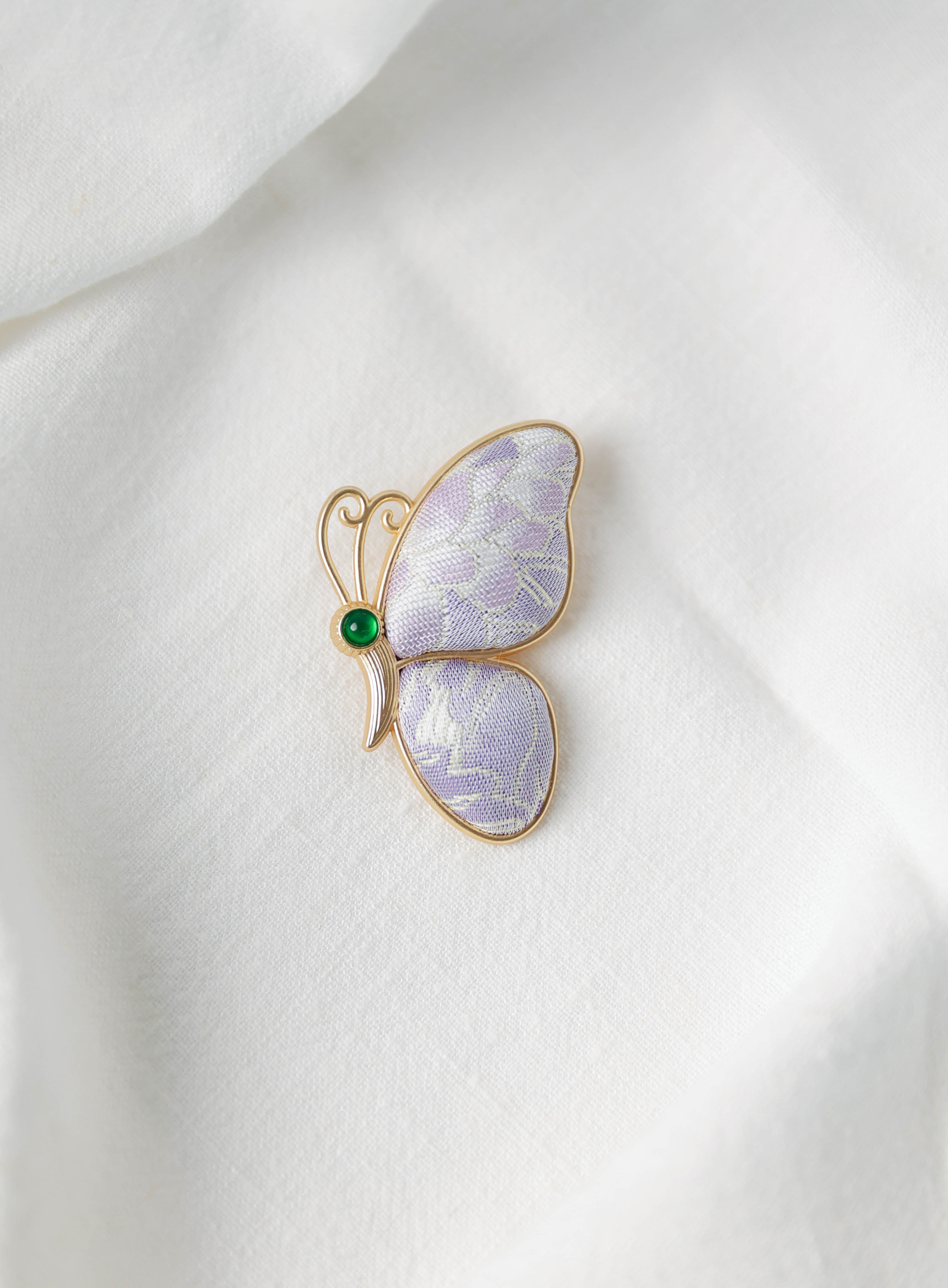Song Brocade Butterfly Brooch: A Wearable Masterpiece in Silk & Gold