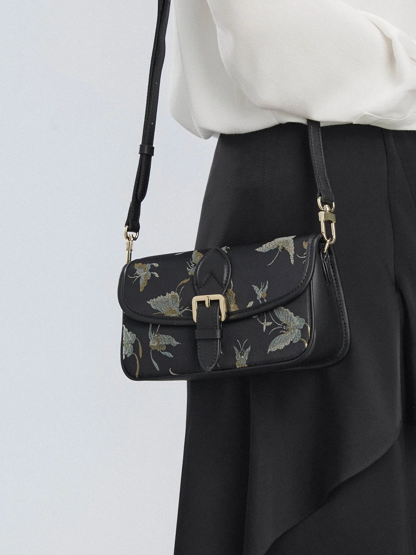 Gilded Butterfly Song Brocade Shoulder Bag